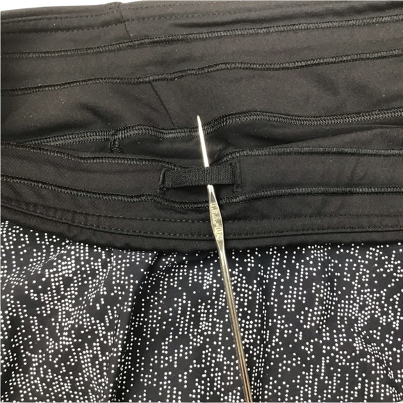 Lululemon Final Lap Skort Black White EUC - Picture 10 of 13